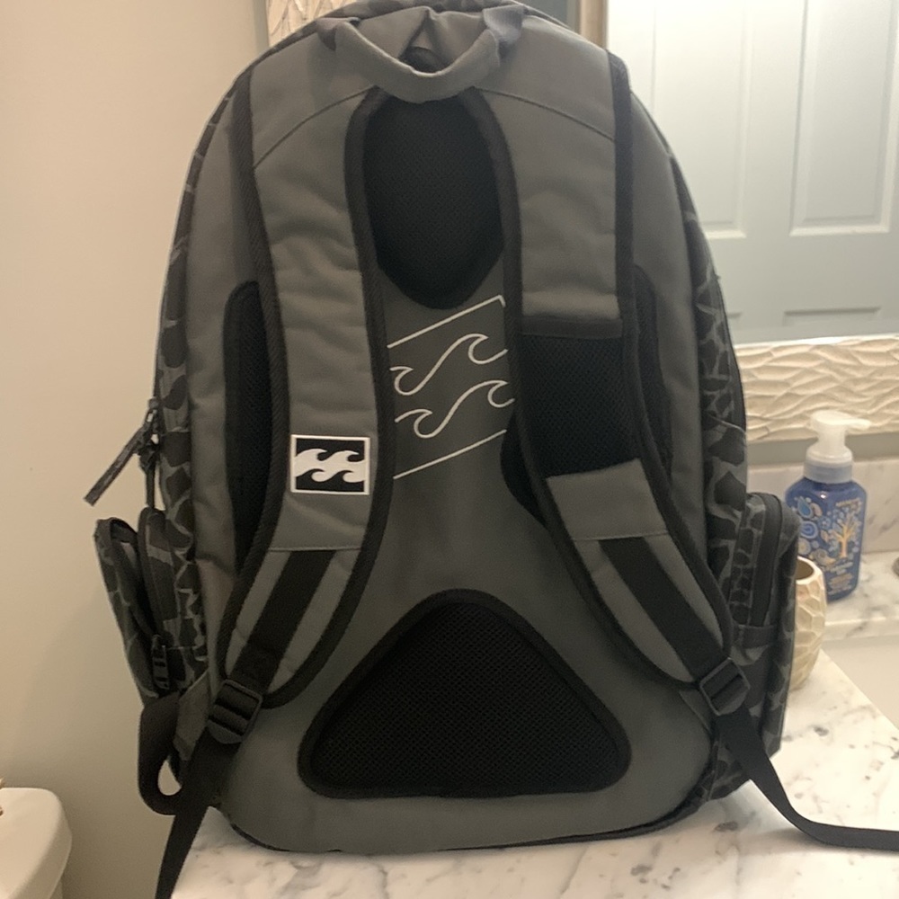 Billabong black gray print backpack amazing condition no signs of use - Picture 10 of 13